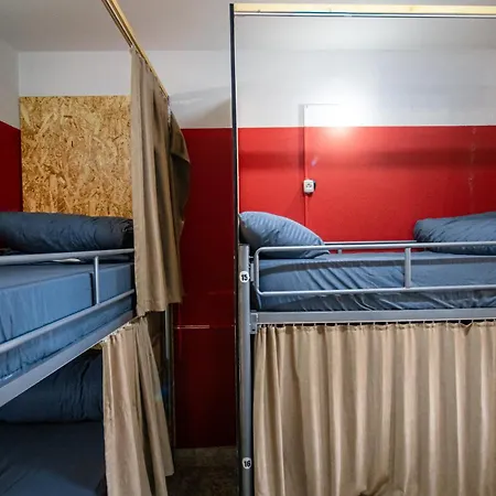 & Day Tours Hostel