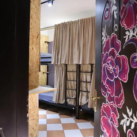 & Day Tours Ostello Shkodër