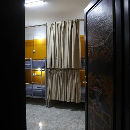 & Day Tours Hostel