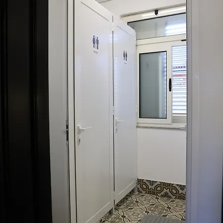 Hostel & Day Tours *