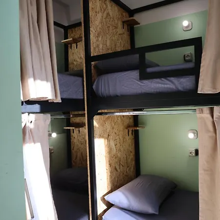 Ostello & Day Tours *