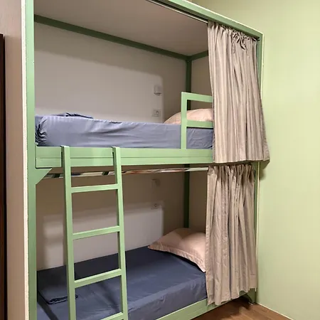 & Day Tours Ostello *