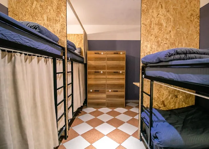 Hostel & Day Tours *