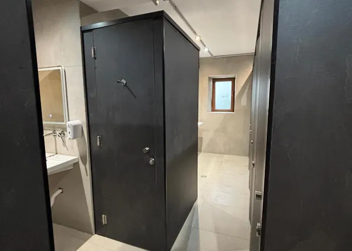 & Day Tours Hostel *