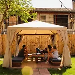 بيت شباب & Day Tours *