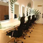 بيت شباب & Day Tours