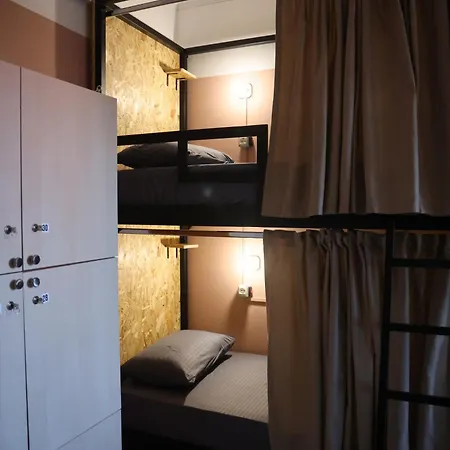 Auberge de jeunesse & Day Tours *