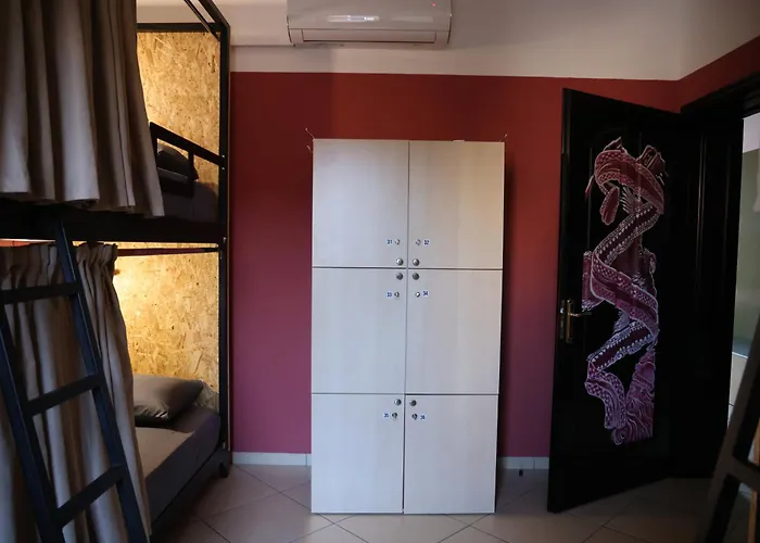 & Day Tours Hostal Shkodër